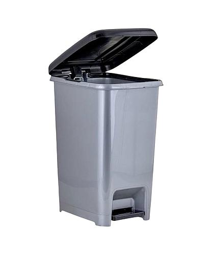 BASURERO PLASTICO CON PEDAL 40 LT 01044