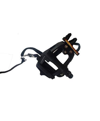 PEDALES PLASTICOS CARRERA CON CLIPS #1